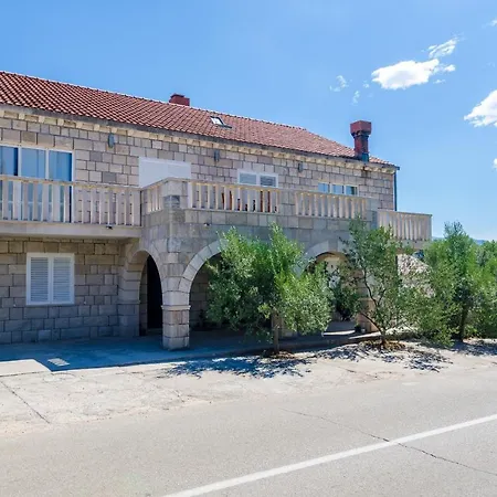 Matanovi Dvori Villa