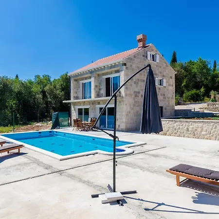 Villa Matanovi Dvori Čilipi