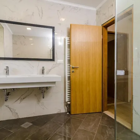 Matanovi Dvori Čilipi