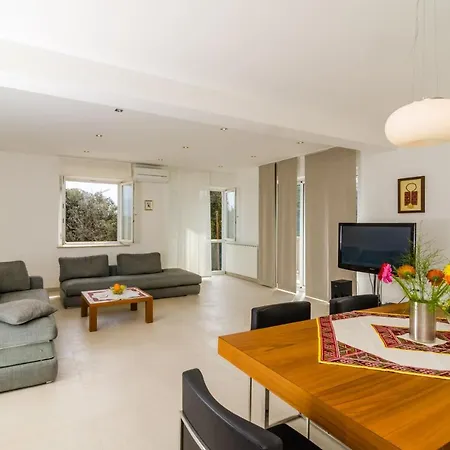 Matanovi Dvori 别墅 Čilipi