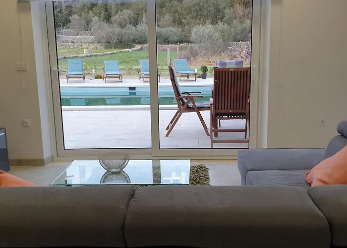 Matanovi Dvori Villa *