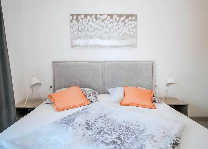 Matanovi Dvori Villa *